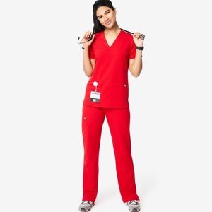 FIGS Scrub Set - Pop Red ❤️